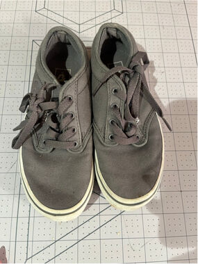 Kids Vans Gray Canvas Lace-Up Sneakers Size 1.5